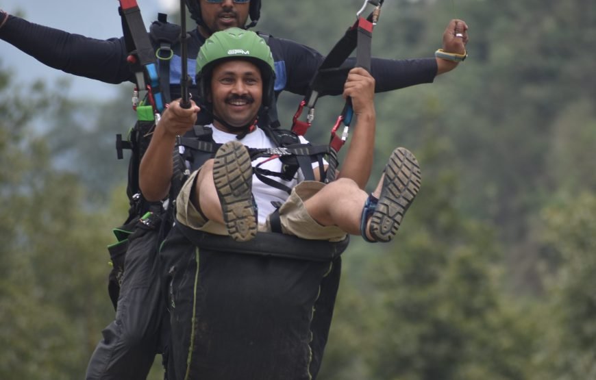 Classic Paragliding Flight in Dobhi